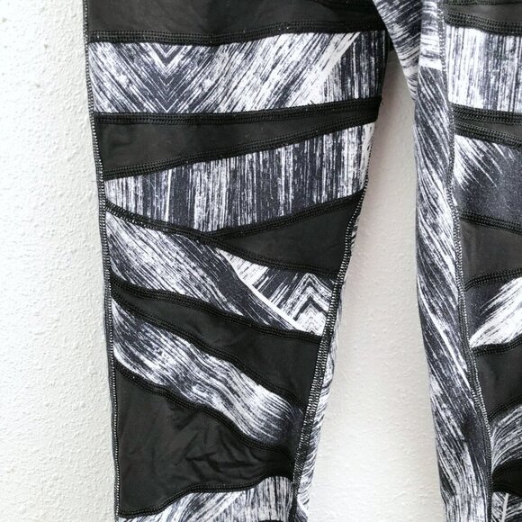 LULULEMON Lululemon High Times Pant Heat Wave White Black No Size Dot Check Meas - Picture 7 of 11